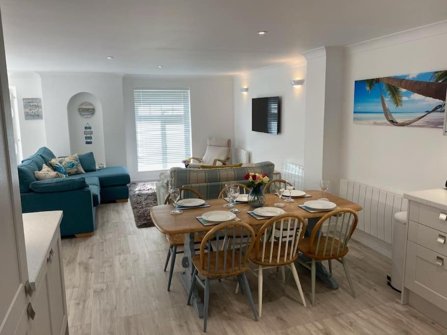 Surf'S Up! Perfect Base For Holidays Or Work In Cornwall سانت كولوم ميجُر المظهر الخارجي الصورة