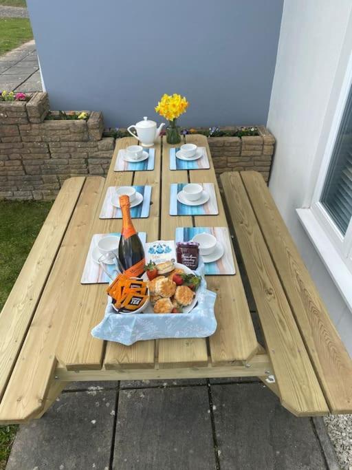 Surf'S Up! Perfect Base For Holidays Or Work In Cornwall سانت كولوم ميجُر المظهر الخارجي الصورة