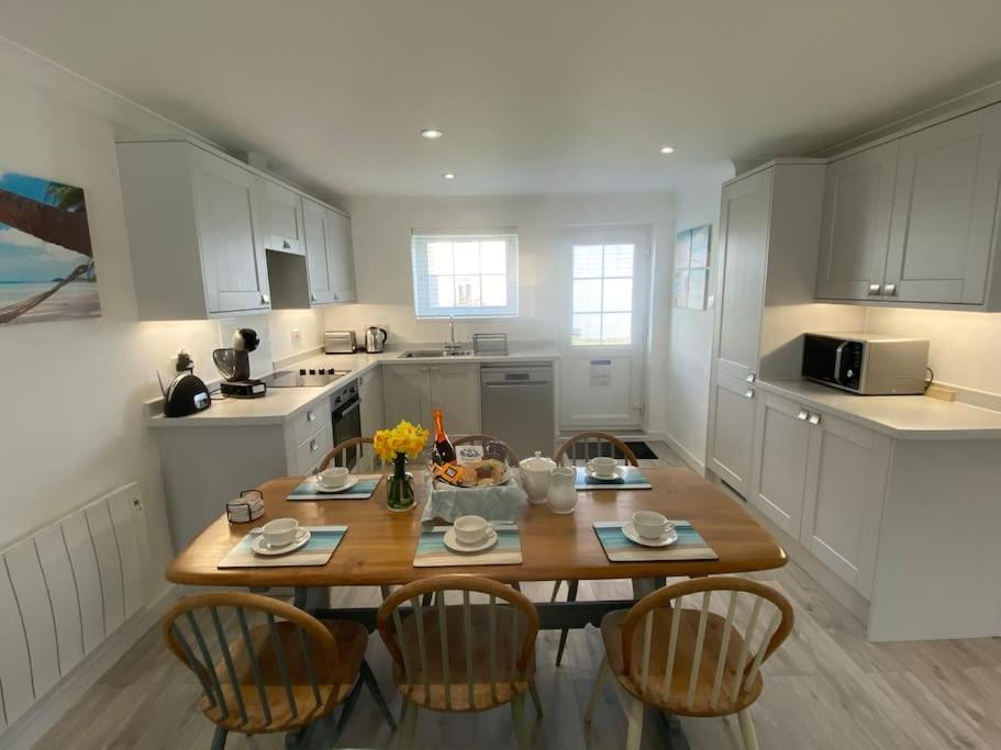 Surf'S Up! Perfect Base For Holidays Or Work In Cornwall سانت كولوم ميجُر المظهر الخارجي الصورة