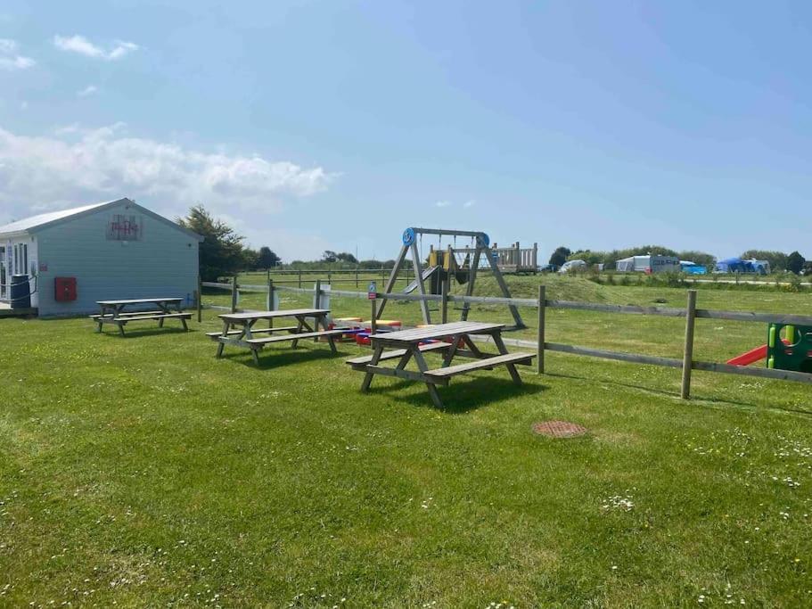 Surf'S Up! Perfect Base For Holidays Or Work In Cornwall سانت كولوم ميجُر المظهر الخارجي الصورة